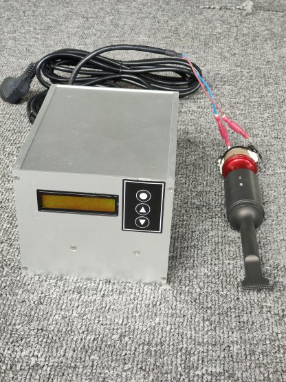 ultrasonic generator and cold welding head